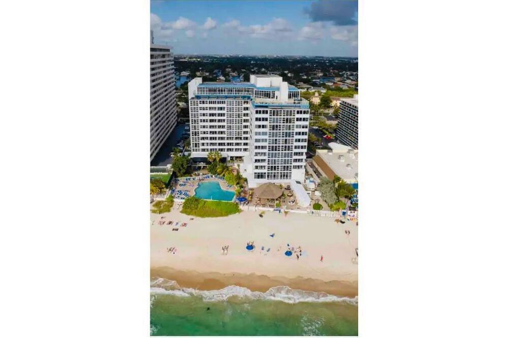 Photo of Others in Bermuda Riviera