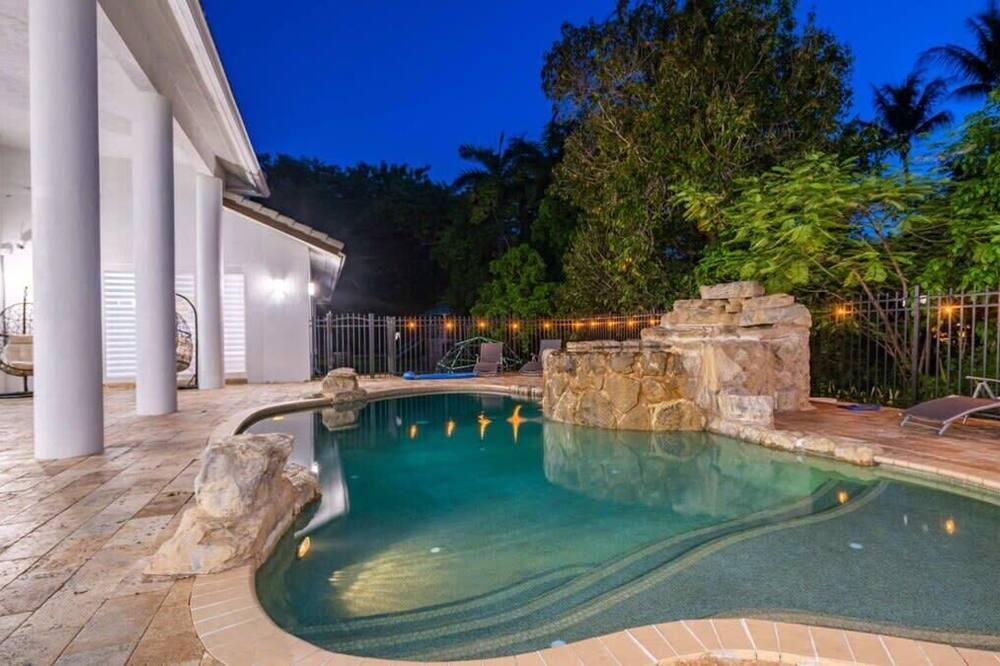 Photo of Outdoor in Plantation