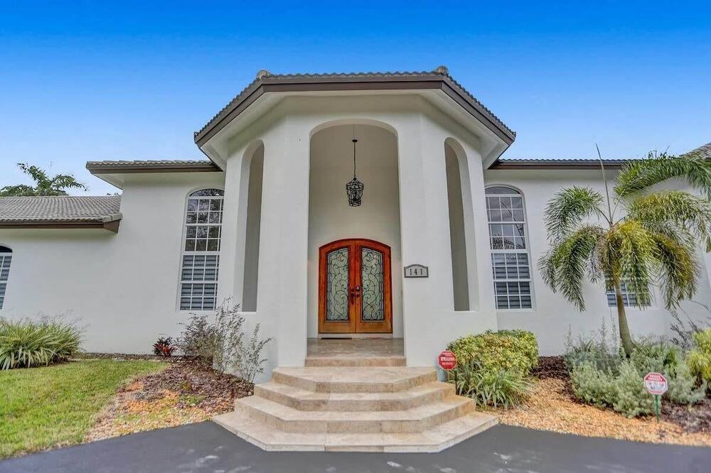 Photo of Outdoor in Plantation