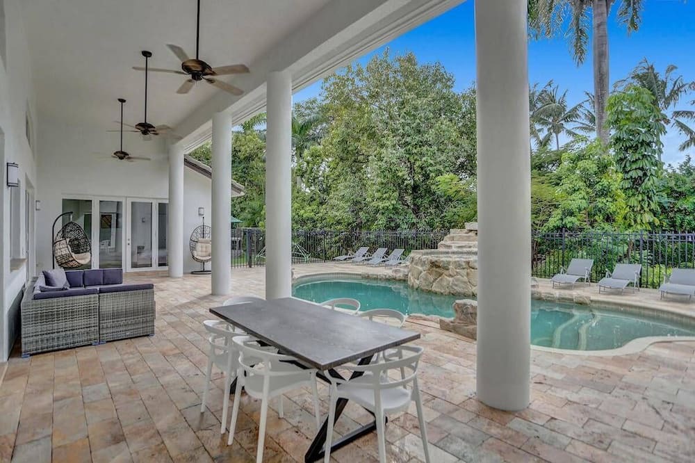 Photo of Outdoor in Plantation
