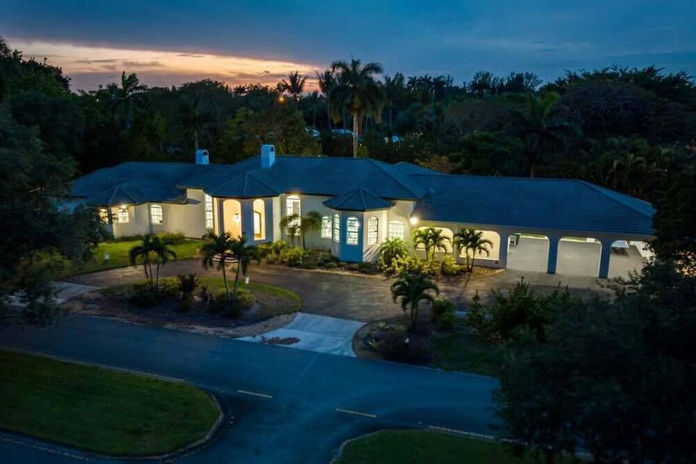 Photo of Outdoor in Plantation