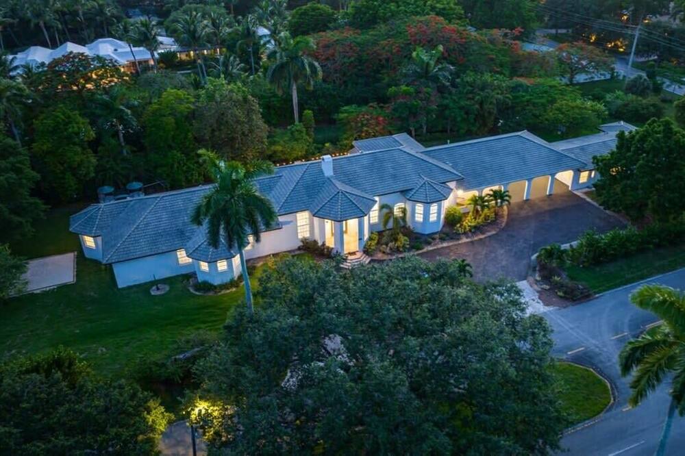 Photo of Outdoor in Plantation