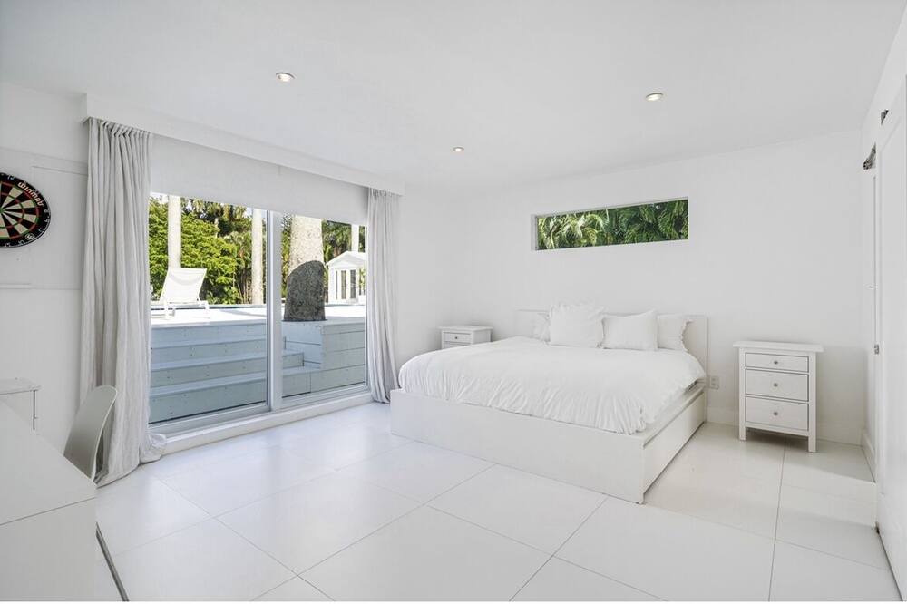 Photo of Bedroom in Biscayne Park