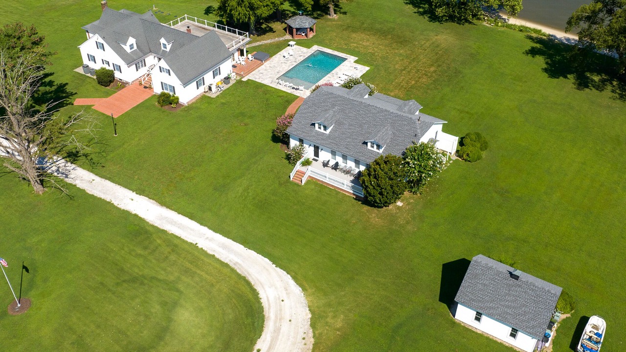 Photo of Outdoor in Secretary