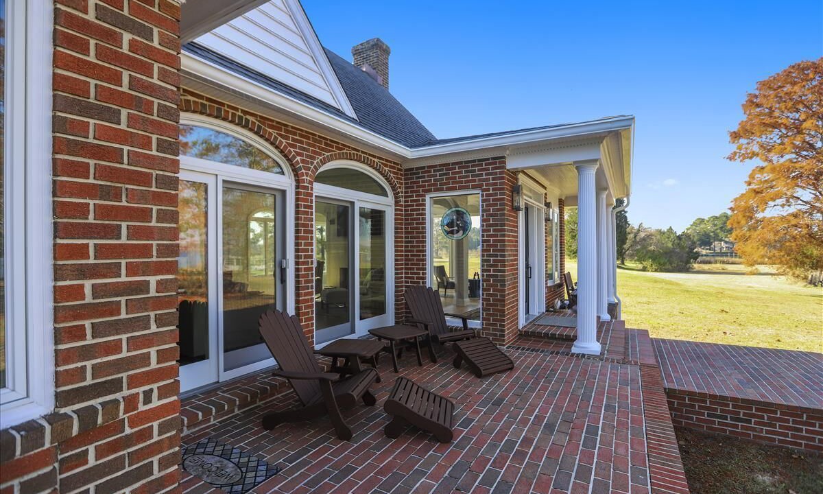Photo of Outdoor in Secretary