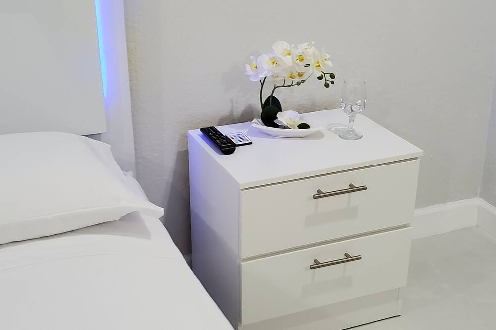 Photo of Bedroom in West Hollywood
