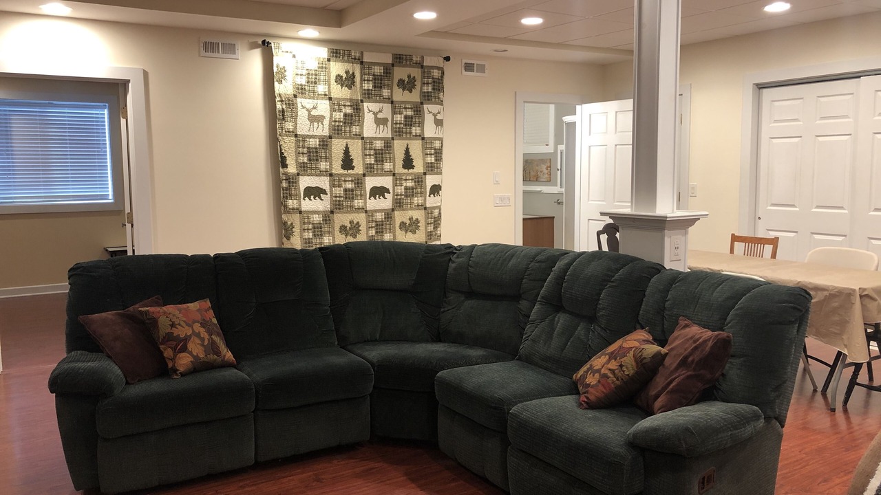 Photo of Livingroom in Old Fields