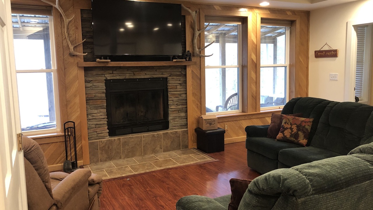 Photo of Livingroom in Old Fields