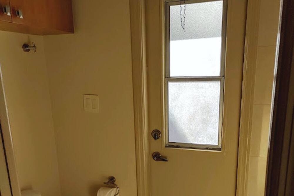 Photo of Bathroom in Cypress Glen