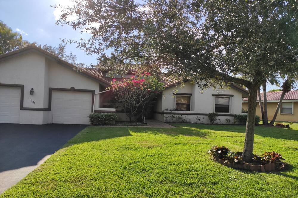 Photo of Outdoor in Cypress Glen