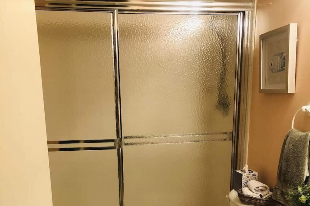 Photo of Bathroom in Century Village