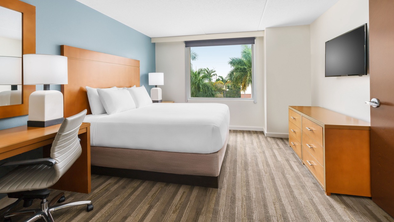 Photo of Bedroom in Dania Beach