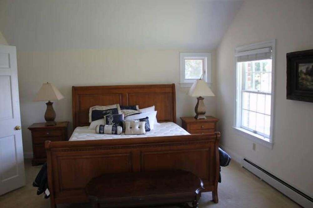 Photo of Bedroom in Easton