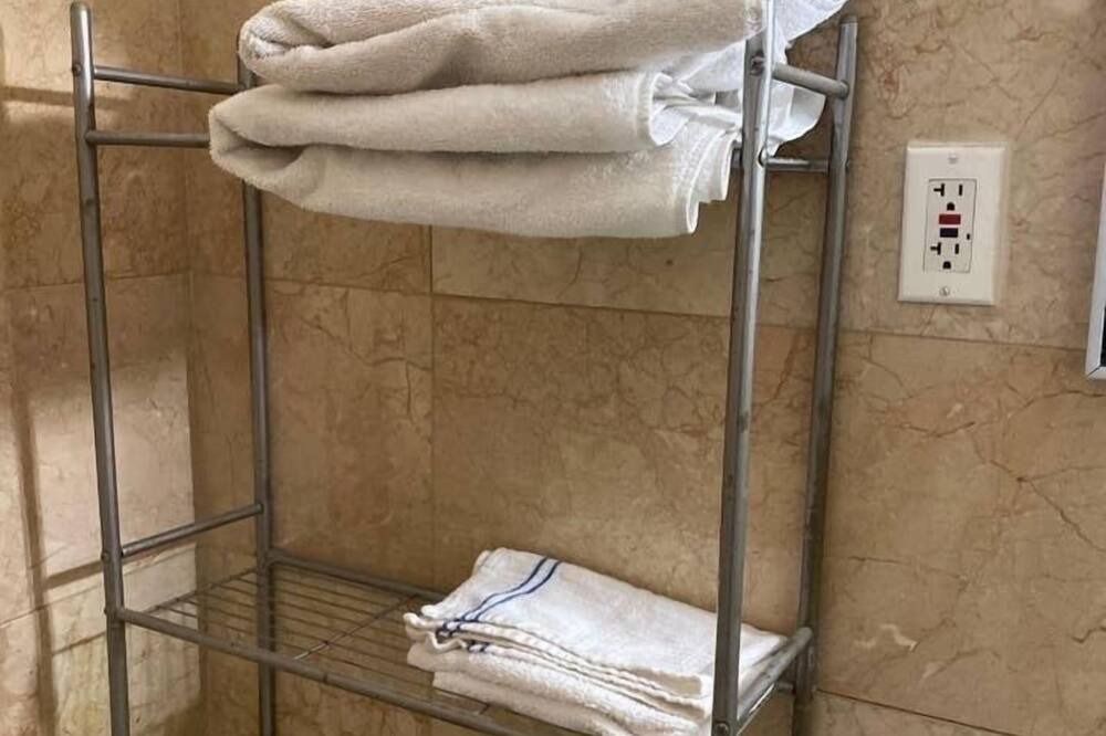 Photo of Bathroom in Albany