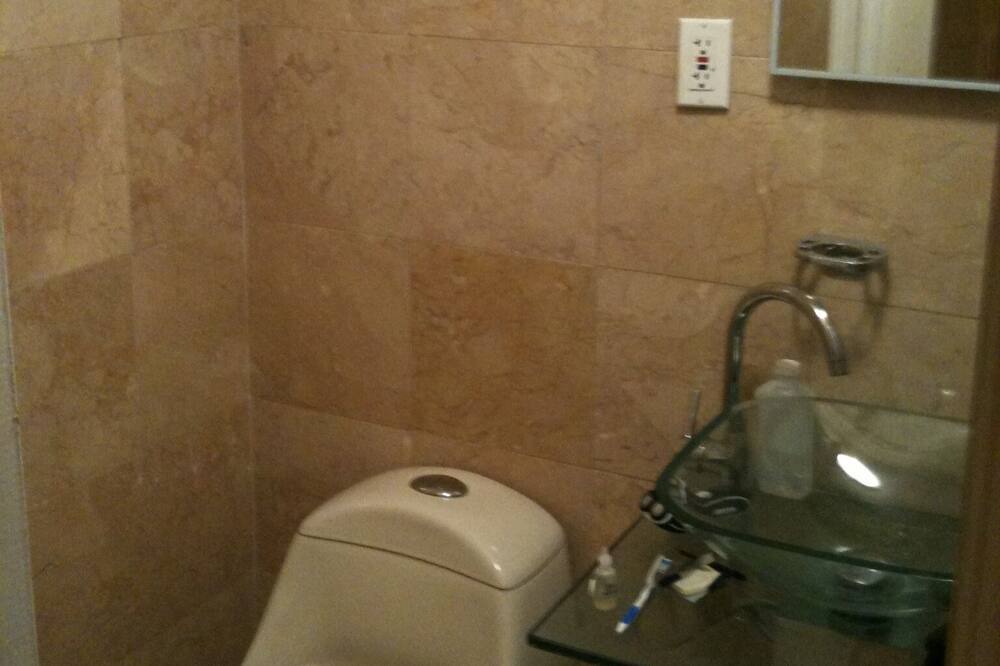 Photo of Bathroom in Albany