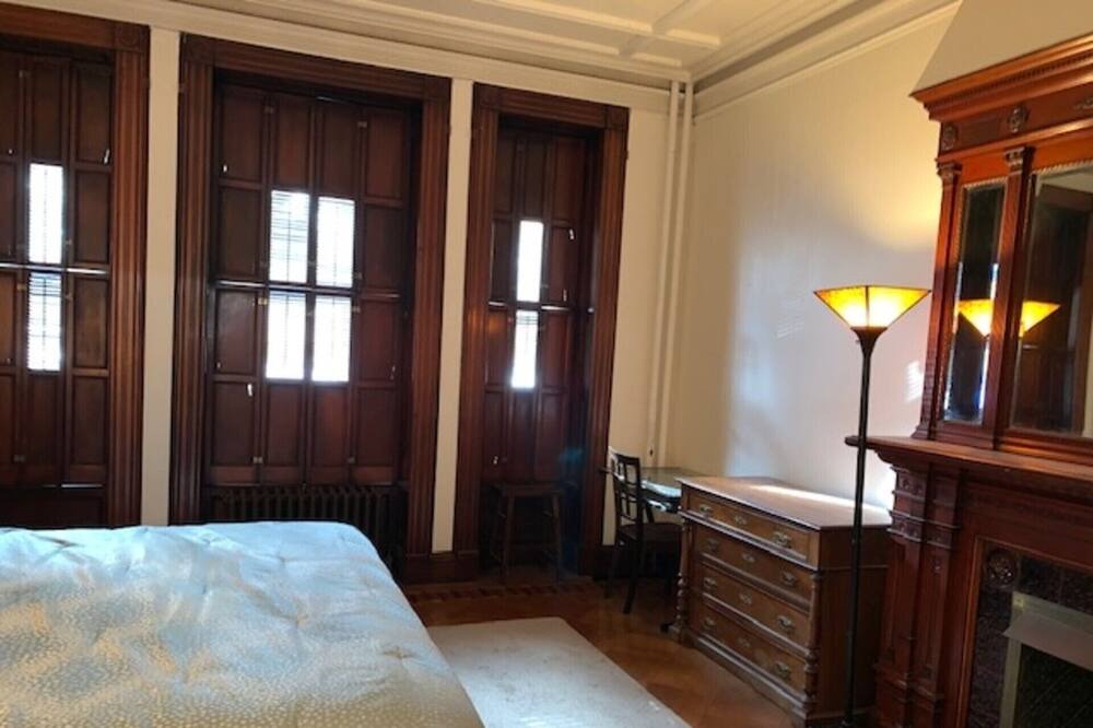 Photo of Bedroom in Albany