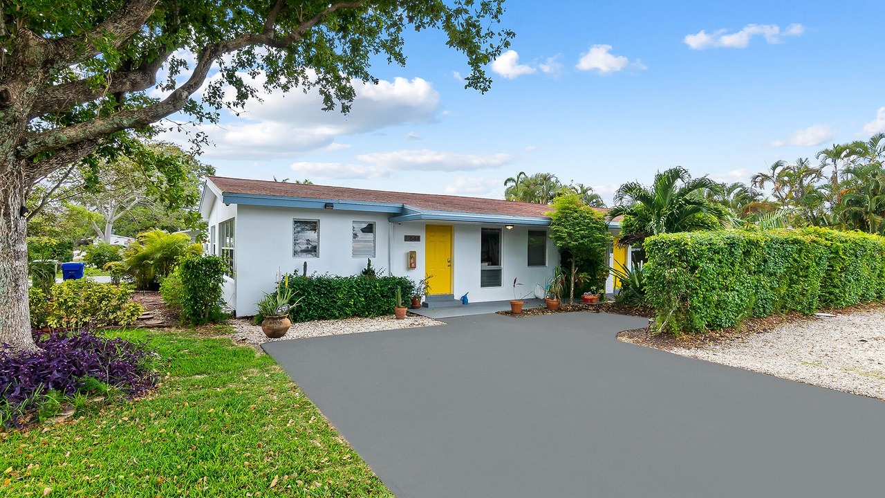 Photo of Outdoor in Middle River Terrace