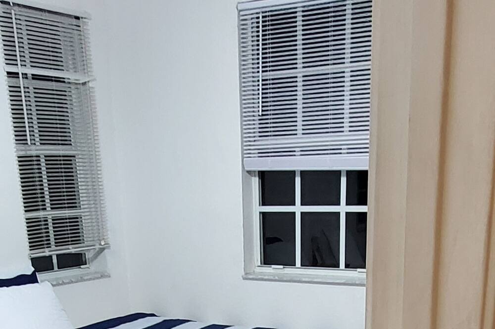 Photo of Bedroom in Pembroke Pines