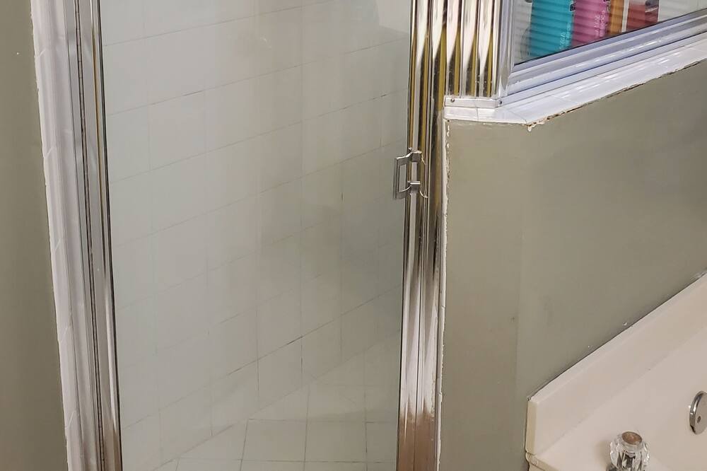 Photo of Bathroom in Pembroke Pines