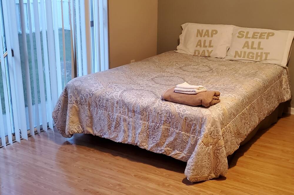 Photo of Bedroom in Pembroke Pines
