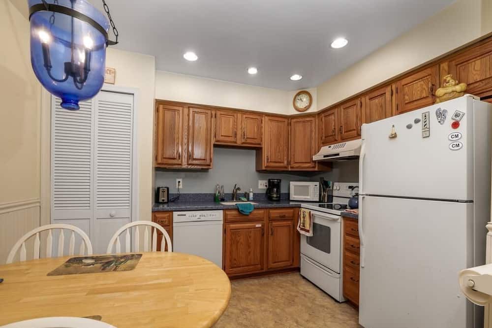 Photo of Kitchen in Village Green