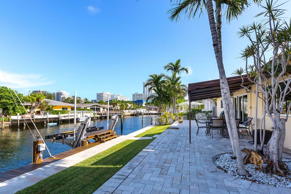 Photo of Others in Bermuda Riviera