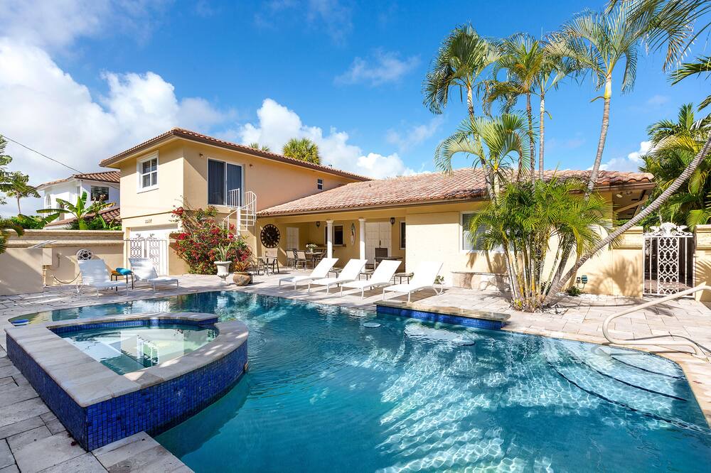 Photo of Outdoor in Bermuda Riviera