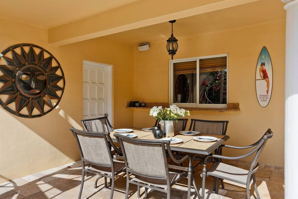 Photo of Outdoor in Bermuda Riviera