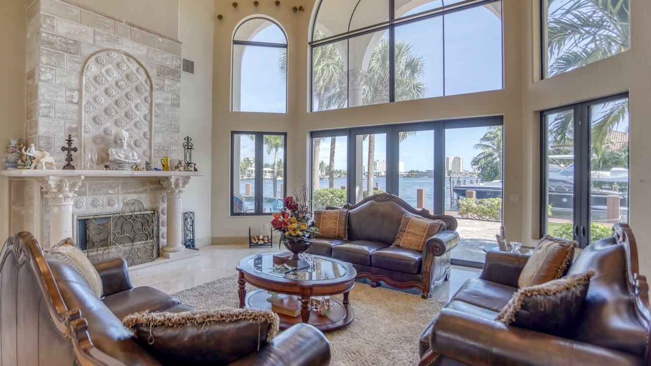 Photo of Livingroom in Pompano Isles