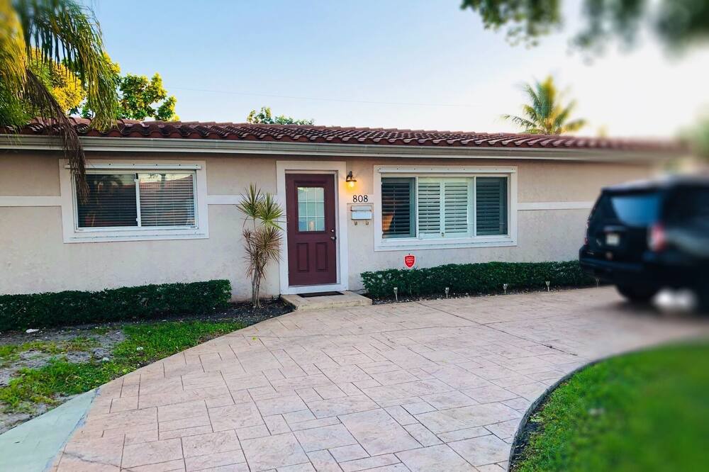 Photo of Outdoor in Deerfield Beach