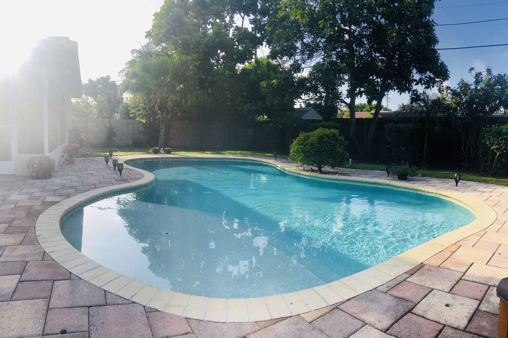 Photo of Outdoor in Deerfield Beach