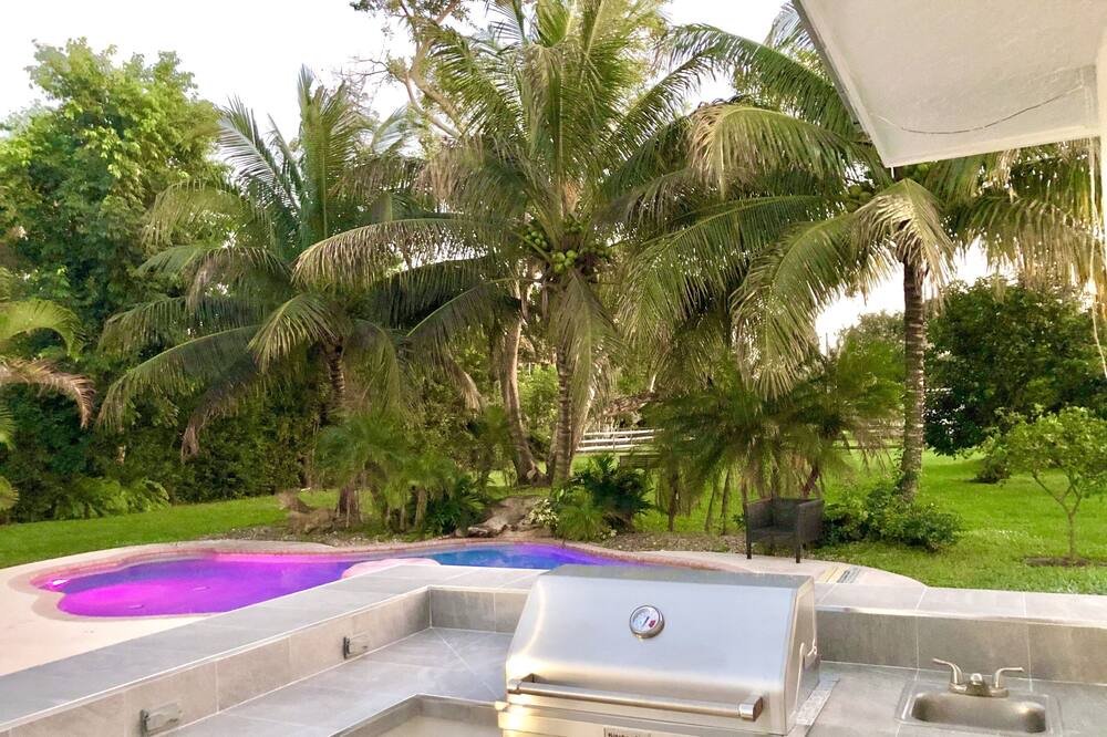 Photo of Outdoor in Davie
