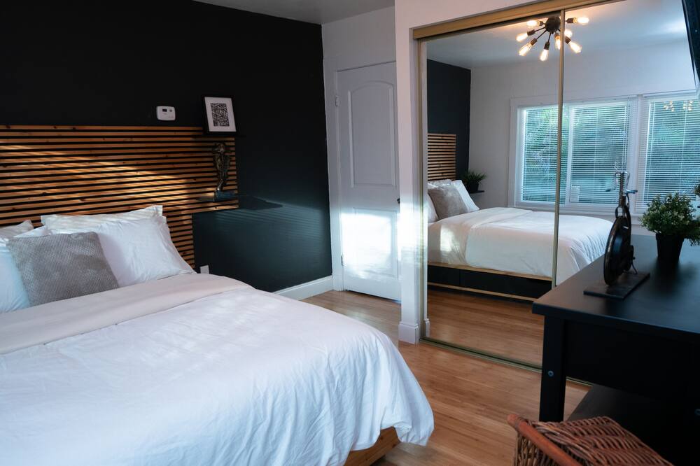 Photo of Bedroom in Highland Garden
