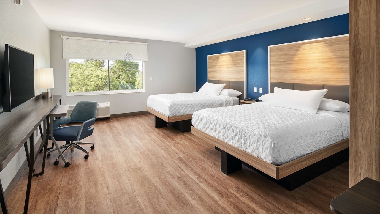 Photo of Bedroom in Dania Beach