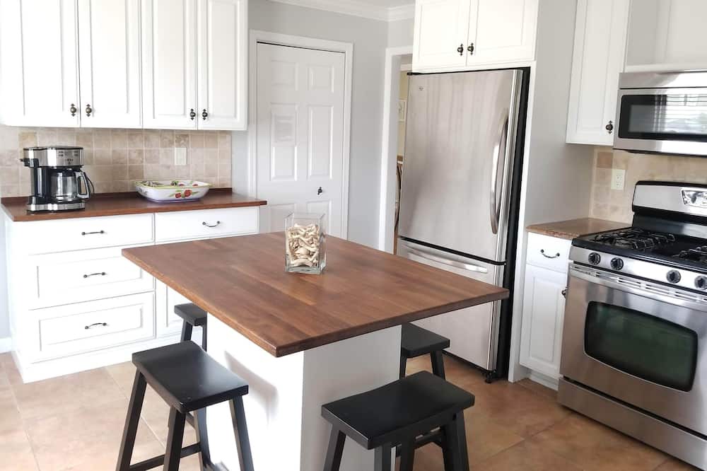 Photo of Kitchen in Point Pleasant Beach