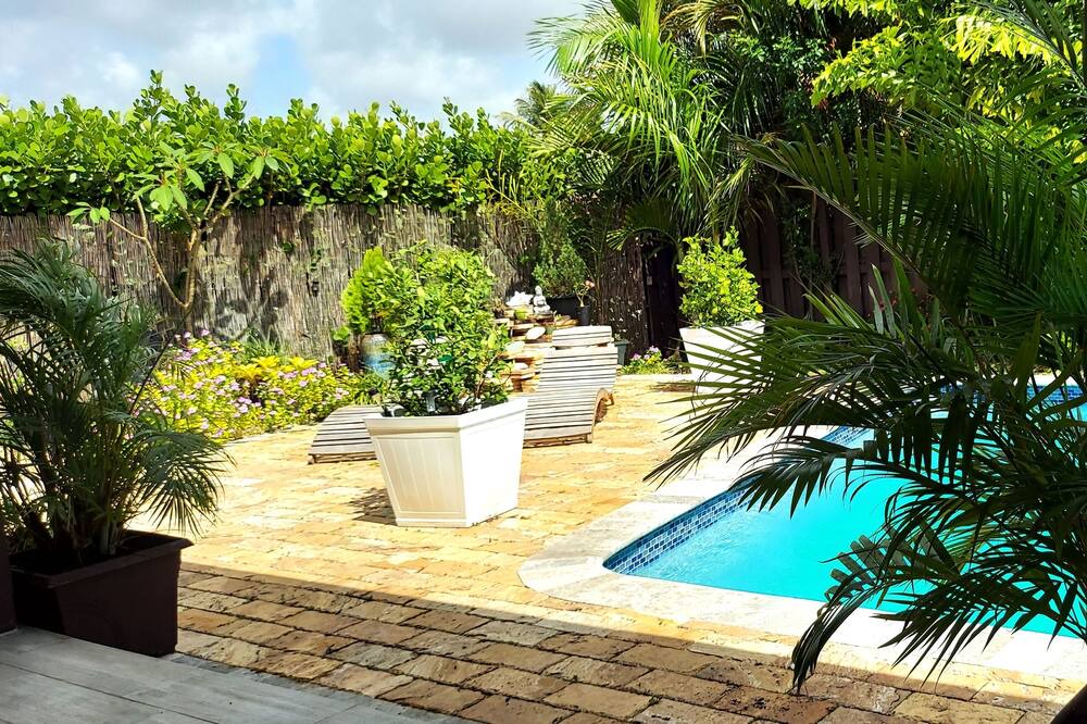 Photo of Outdoor in Palm Aire Village West