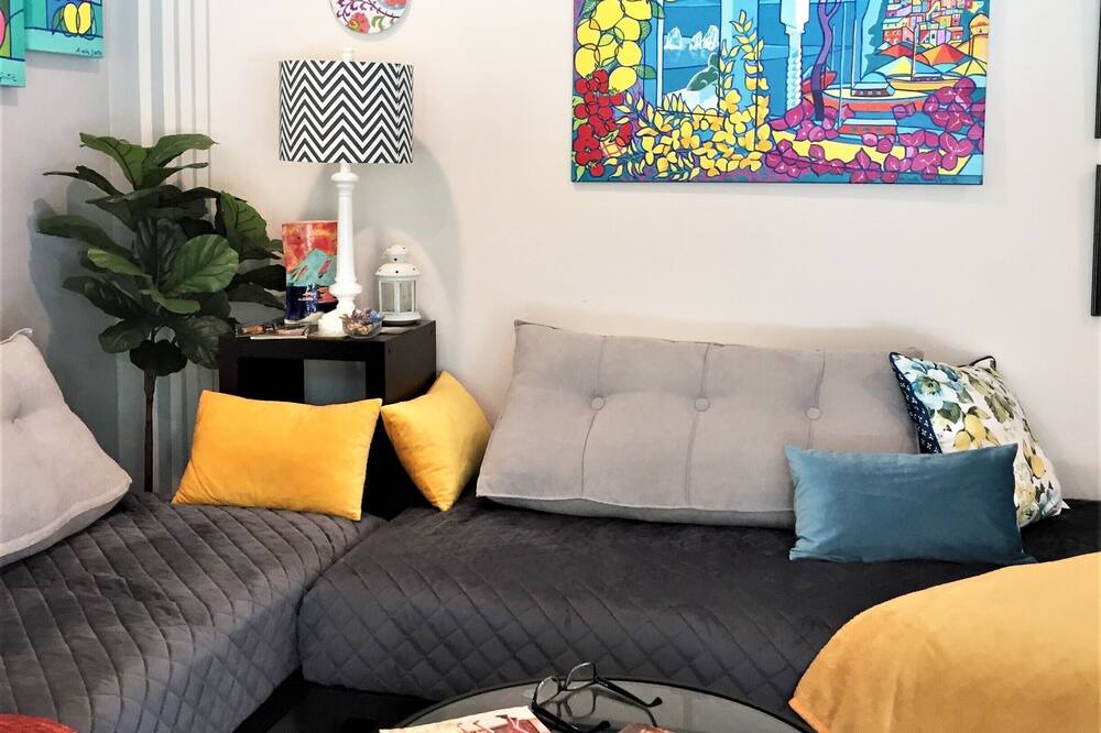 Photo of Bedroom in Palm Aire Village West