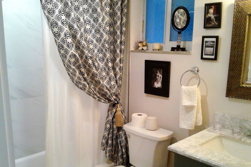 Photo of Bathroom in Palm Aire Village West
