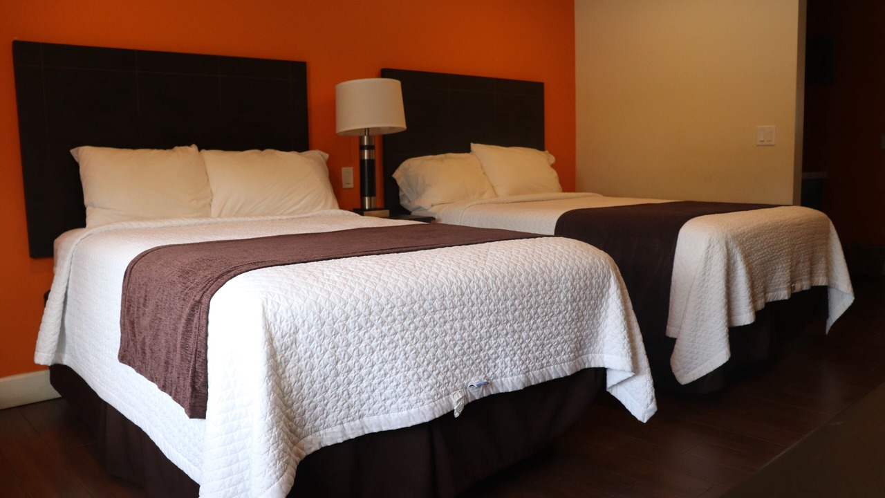 Photo of Bedroom in Hollywood Lakes