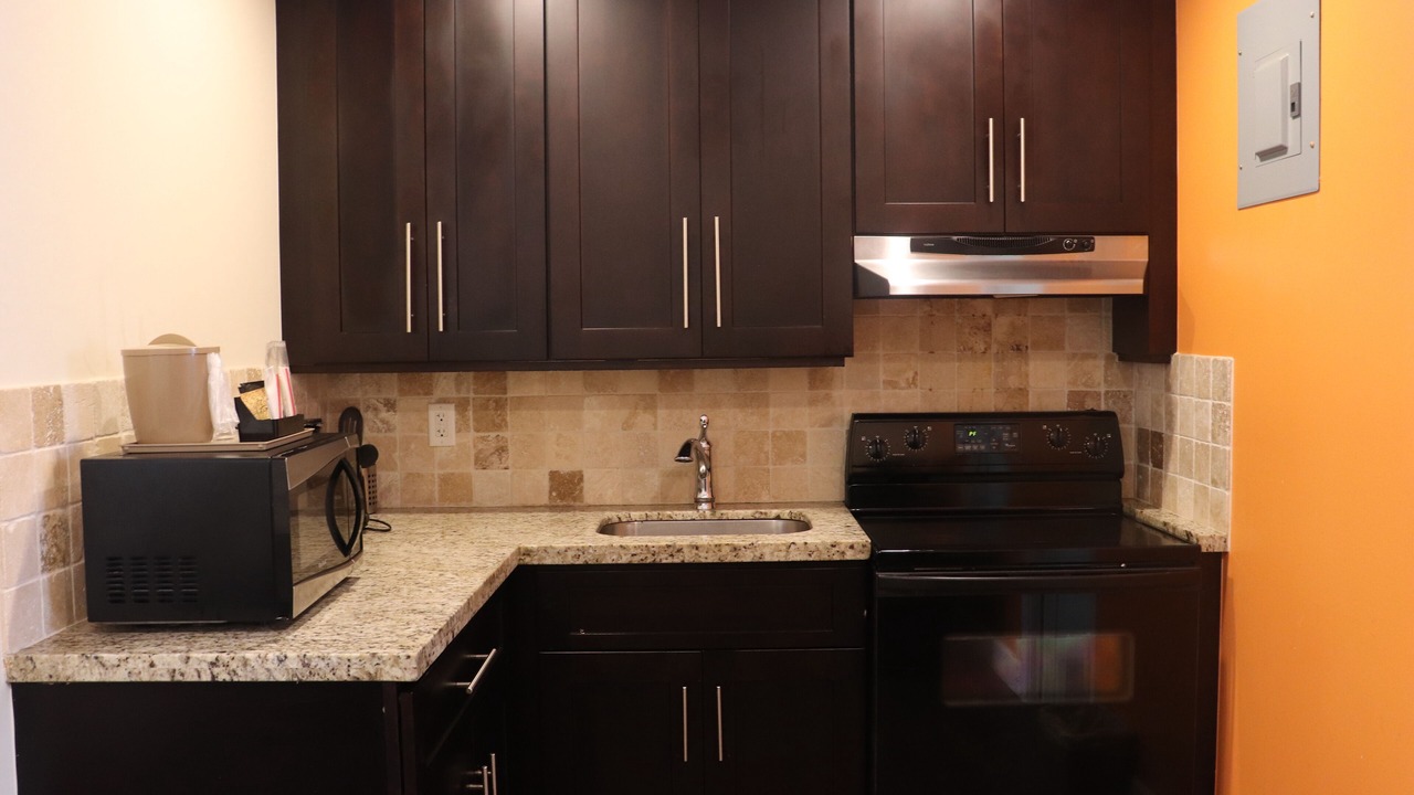 Photo of Kitchen in Hollywood Lakes