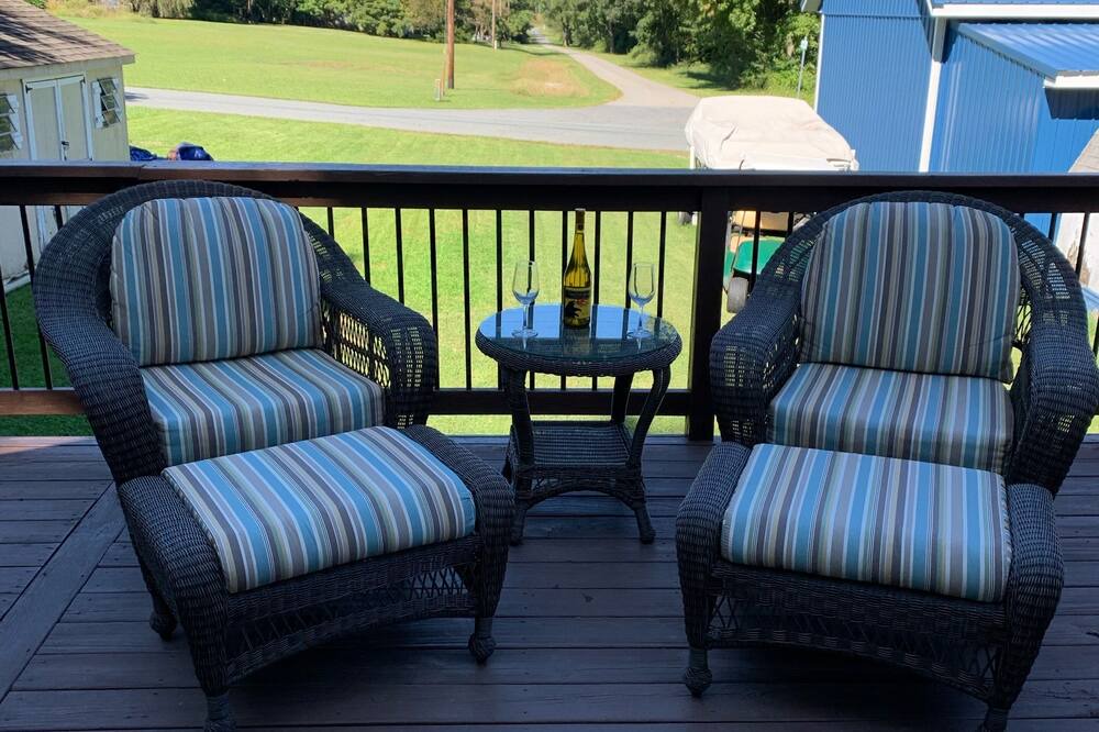 Photo of Patio Balcony in Earlville