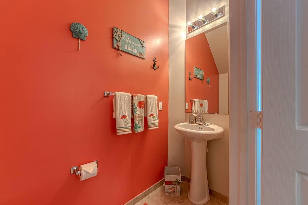 Photo of Bathroom in Cypress Point