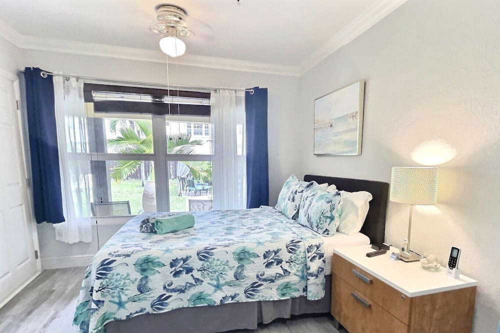 Photo of Bedroom in Coral Ridge