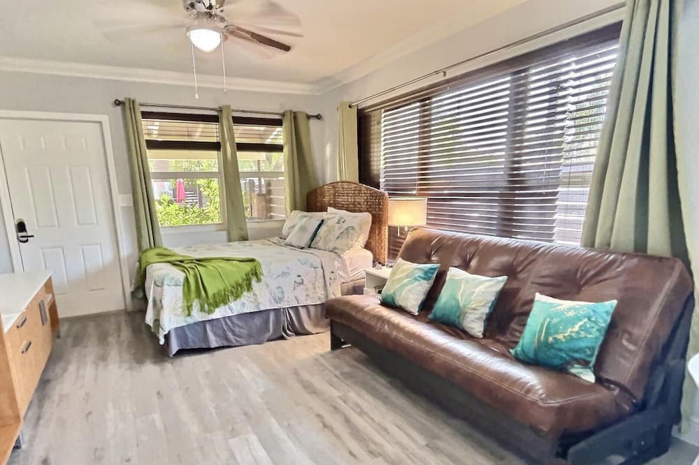 Photo of Bedroom in Coral Ridge