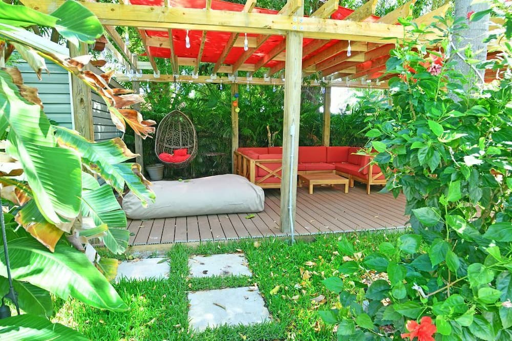 Photo of Patio Balcony in South Middle River