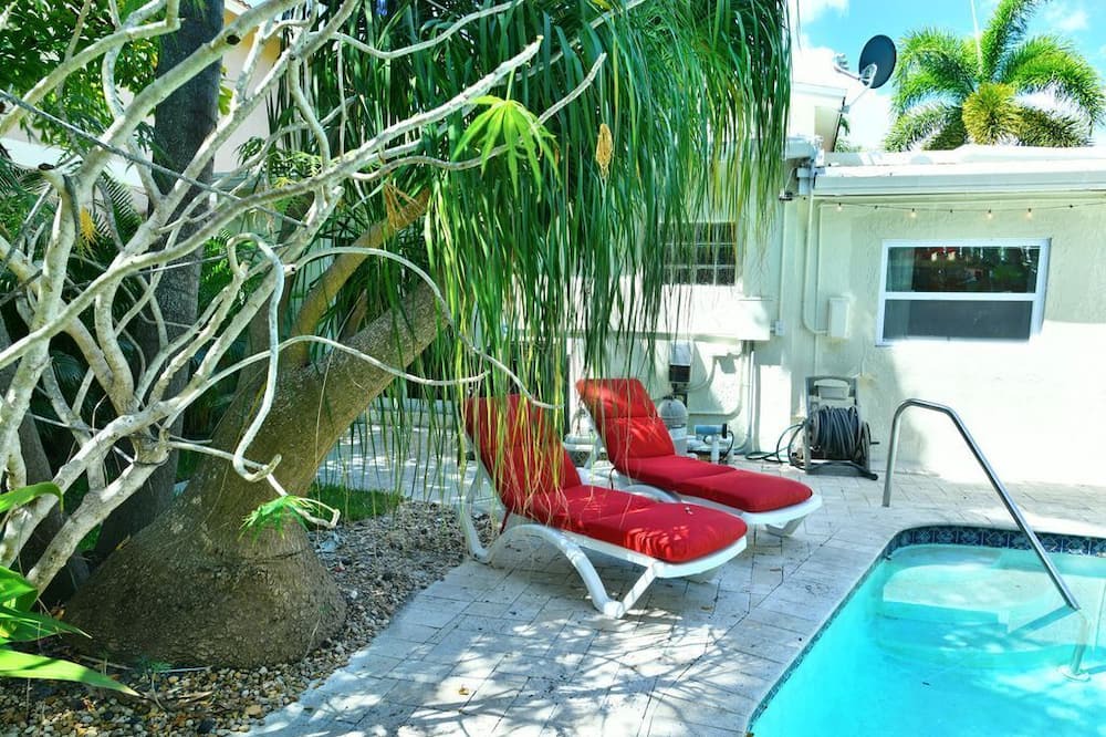Photo of Outdoor in Flagler Village