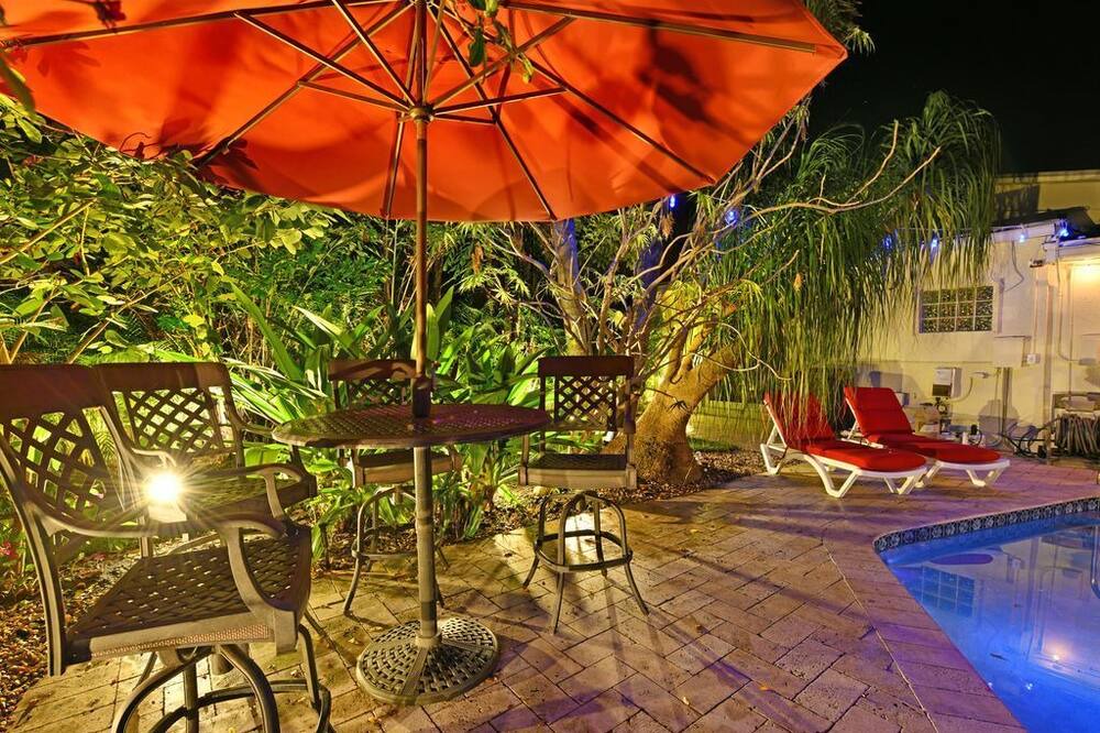 Photo of Outdoor in Flagler Village