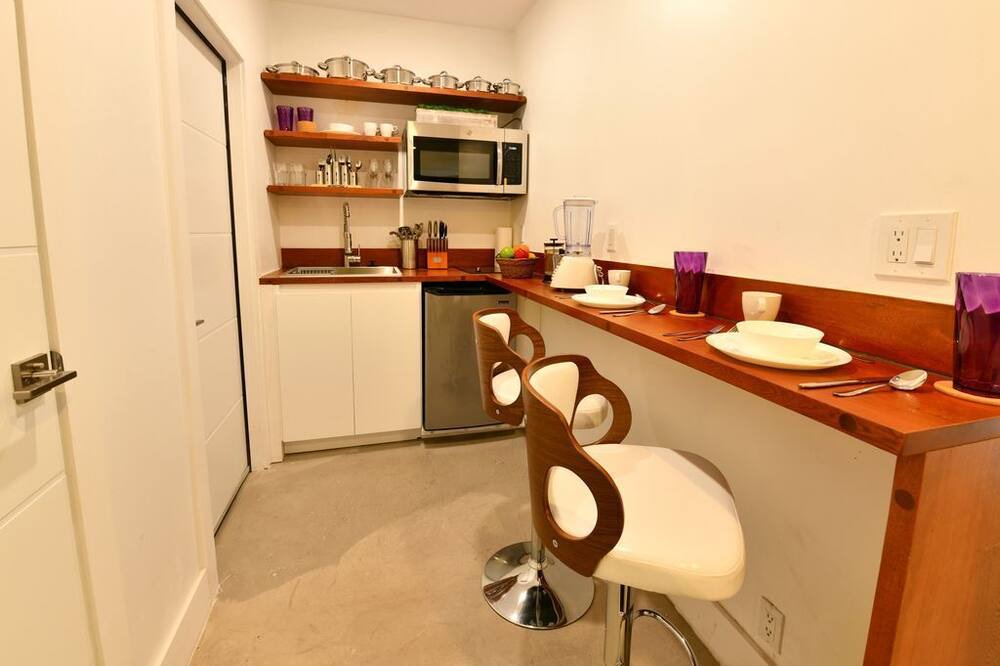 Photo of Kitchen in Flagler Village