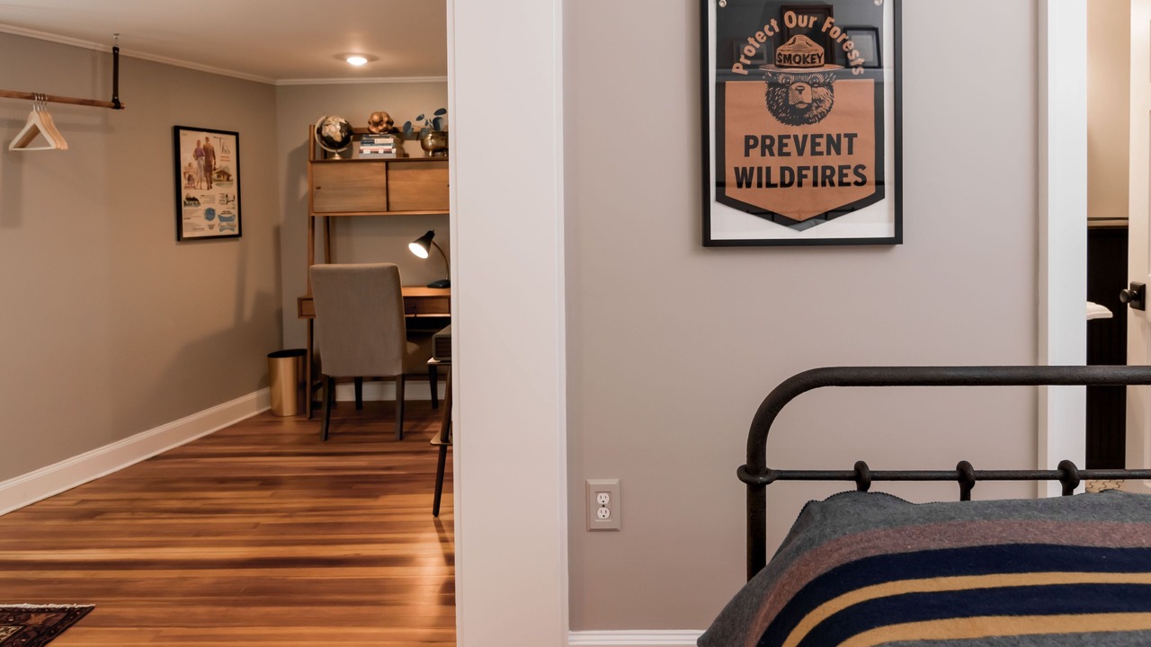 Photo of Bedroom in Housatonic