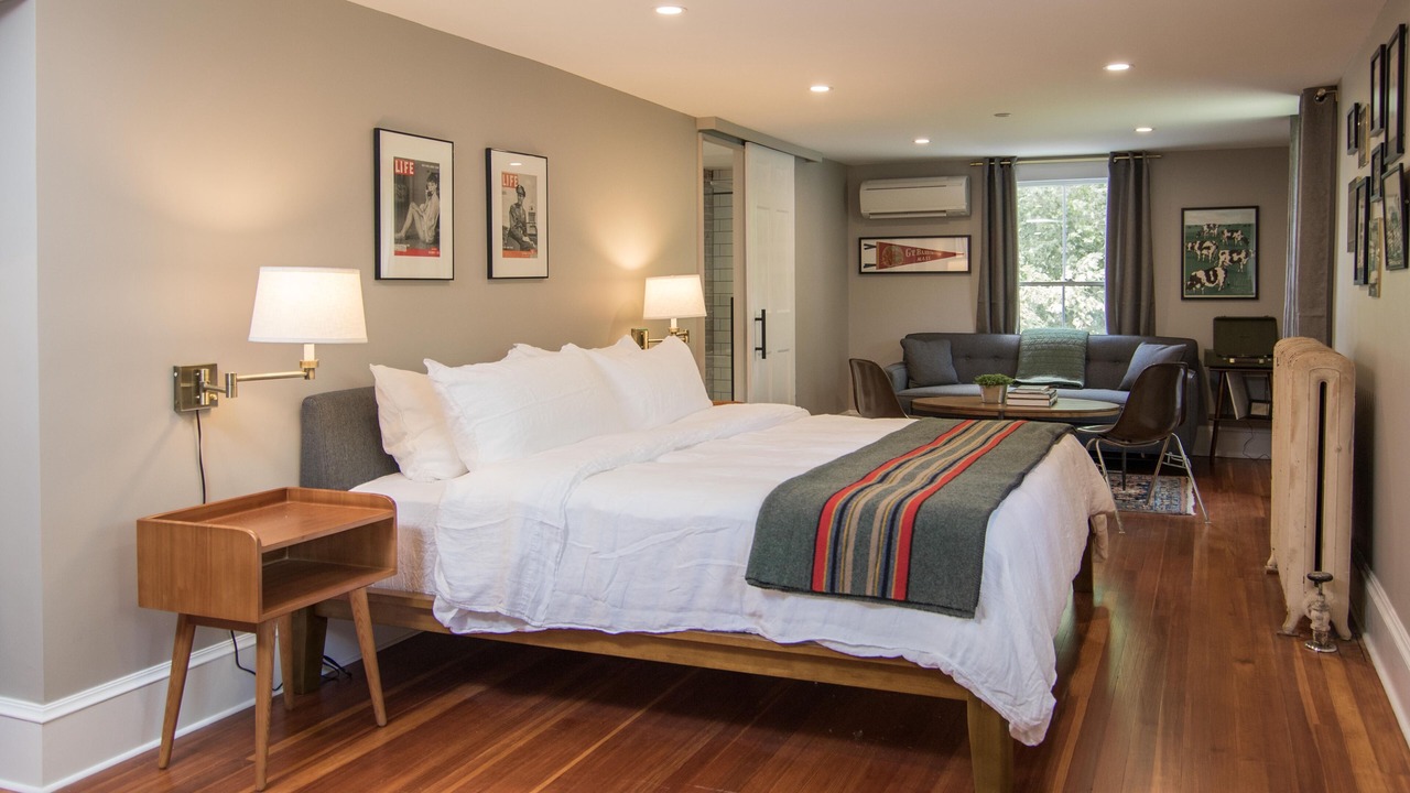 Photo of Bedroom in Housatonic